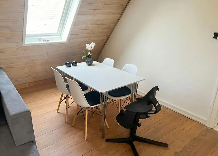 Esbjerg Penthouse - 3Br - City Views - Walk To Everything 아파트